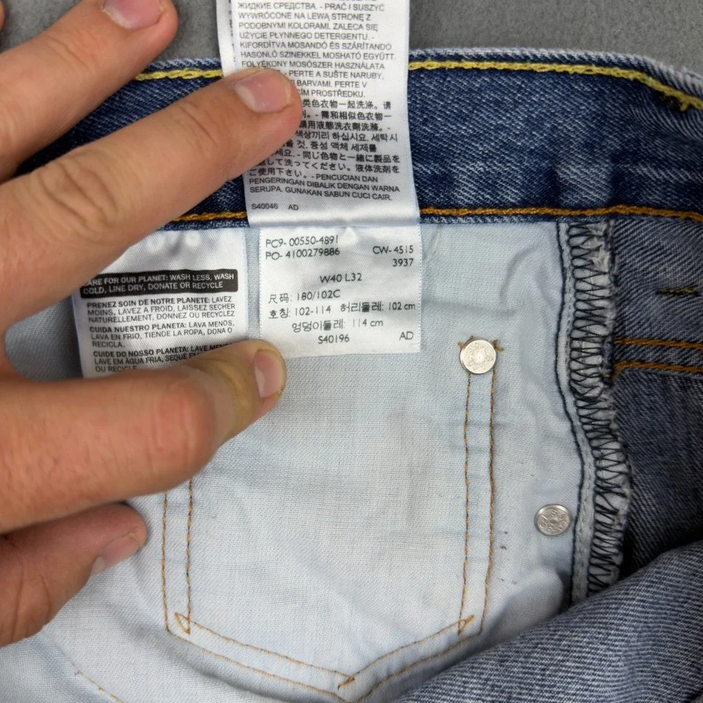 Levis 550 Relaxed Fit Jeans Mens 40x32 Blue Medium Wash Tapered Leg‎ 00550-4891